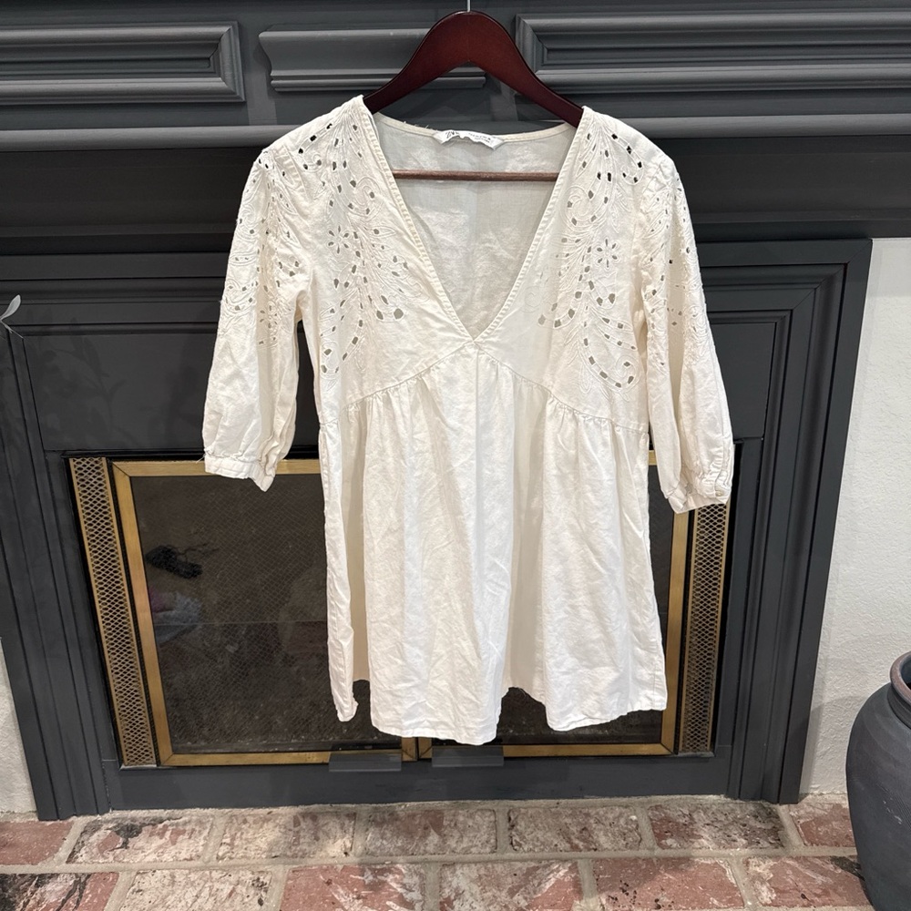 Zara White Eyelet V-Neck Mini Dress Small
